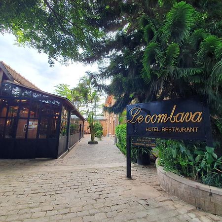 Hotel Restaurant Le Combava Antananarivo Exteriör bild